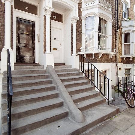 Bright Gratton Road Apartment Londra Dış mekan fotoğraf