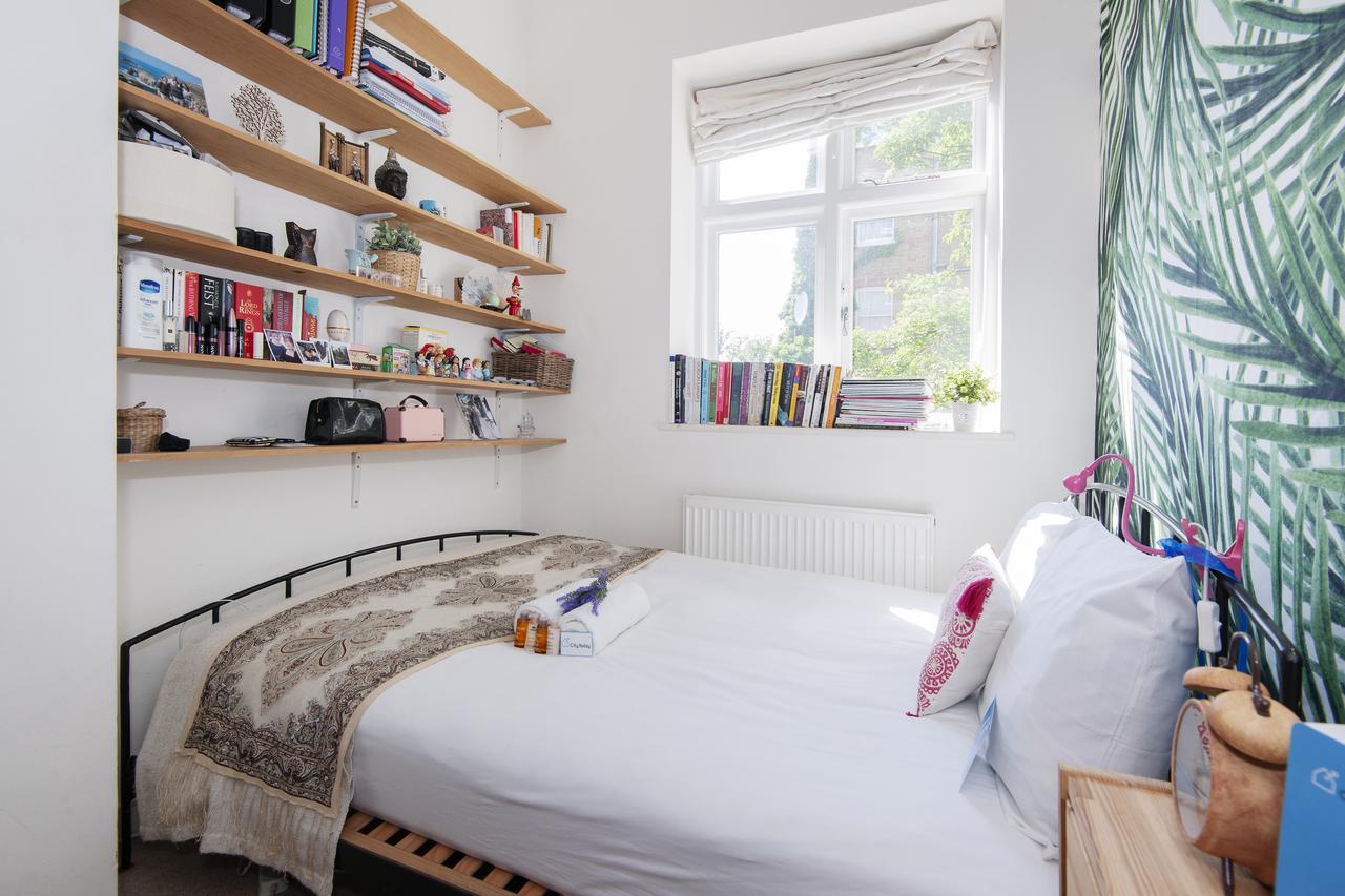 Bright Gratton Road Apartment Londra Dış mekan fotoğraf