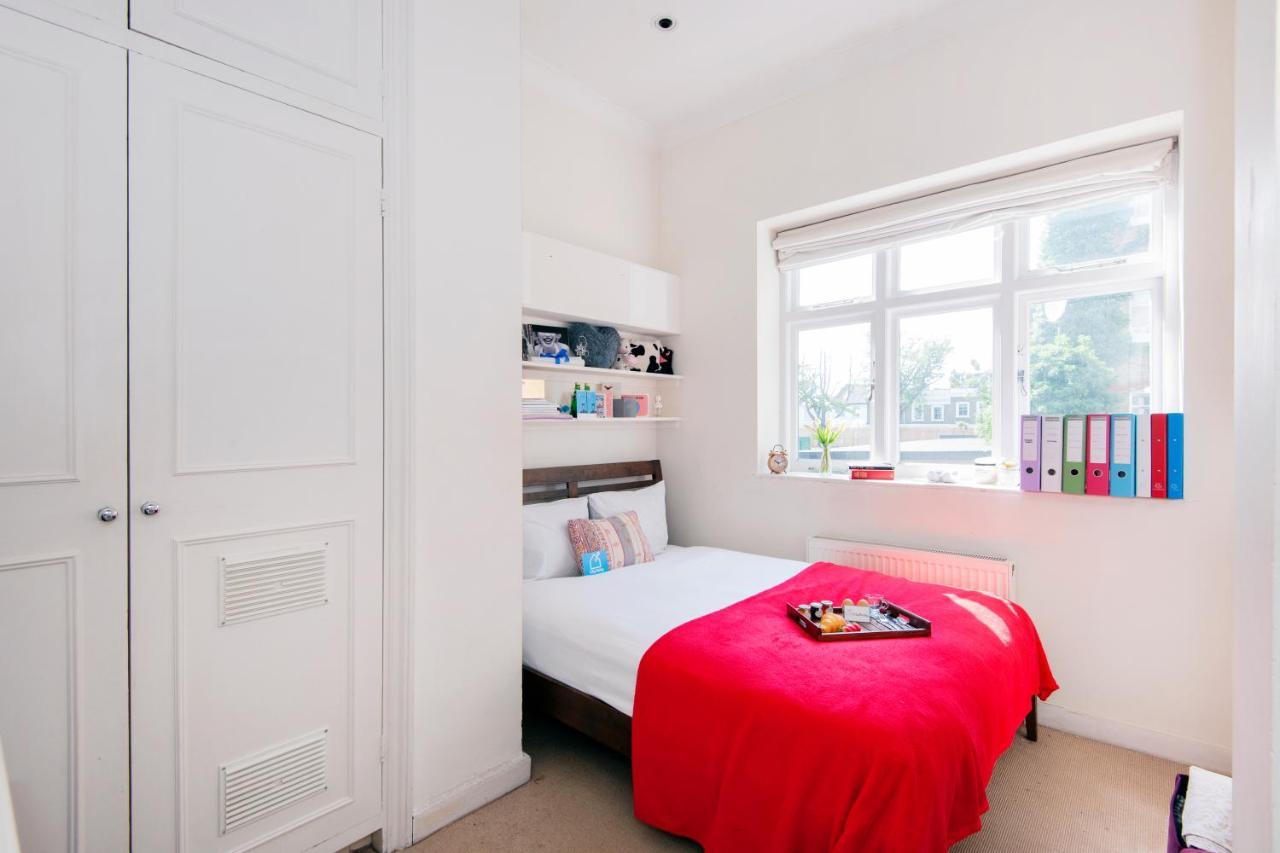Bright Gratton Road Apartment Londra Dış mekan fotoğraf